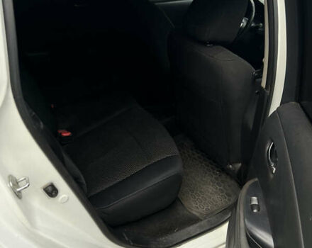 Белый Ниссан Лиф, объемом двигателя 0 л и пробегом 264 тыс. км за 4500 $, фото 10 на Automoto.ua