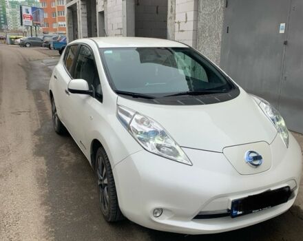 Белый Ниссан Лиф, объемом двигателя 0 л и пробегом 172 тыс. км за 6800 $, фото 2 на Automoto.ua