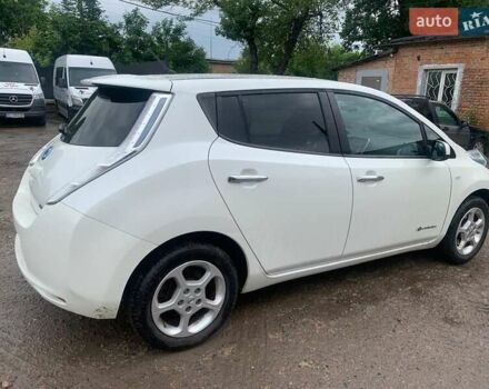 Білий Ніссан Ліф, об'ємом двигуна 0 л та пробігом 107 тис. км за 7100 $, фото 1 на Automoto.ua