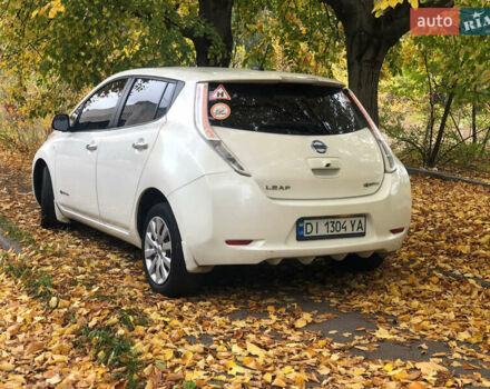 Білий Ніссан Ліф, об'ємом двигуна 0 л та пробігом 180 тис. км за 7200 $, фото 1 на Automoto.ua