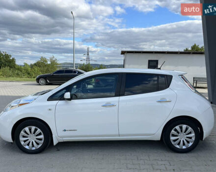 Білий Ніссан Ліф, об'ємом двигуна 0 л та пробігом 119 тис. км за 7499 $, фото 4 на Automoto.ua