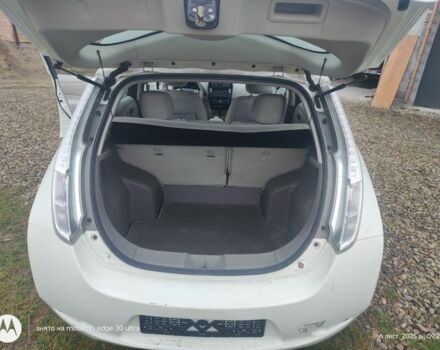 Білий Ніссан Ліф, об'ємом двигуна 0 л та пробігом 102 тис. км за 6200 $, фото 10 на Automoto.ua