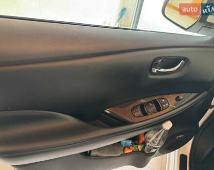 Білий Ніссан Ліф, об'ємом двигуна 0 л та пробігом 93 тис. км за 7900 $, фото 41 на Automoto.ua