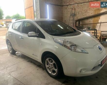 Білий Ніссан Ліф, об'ємом двигуна 0 л та пробігом 107 тис. км за 7100 $, фото 7 на Automoto.ua