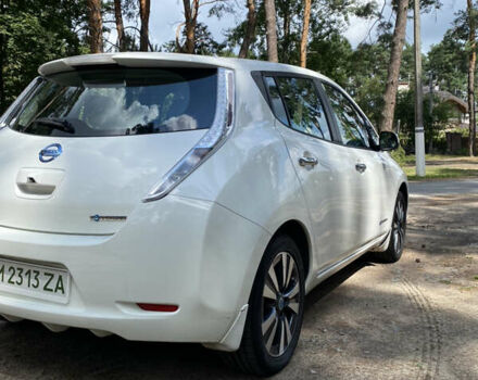 Белый Ниссан Лиф, объемом двигателя 0 л и пробегом 60 тыс. км за 8200 $, фото 3 на Automoto.ua