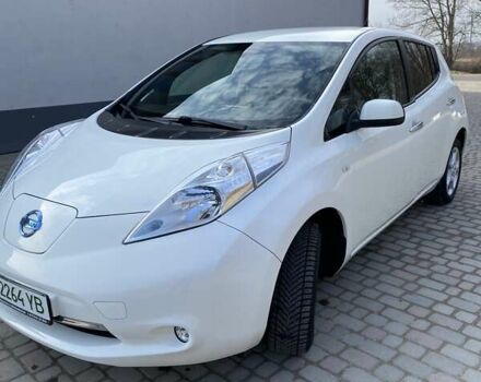 Білий Ніссан Ліф, об'ємом двигуна 0 л та пробігом 47 тис. км за 8000 $, фото 3 на Automoto.ua