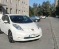 Белый Ниссан Лиф, объемом двигателя 0 л и пробегом 126 тыс. км за 10000 $, фото 5 на Automoto.ua