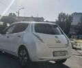 Белый Ниссан Лиф, объемом двигателя 0 л и пробегом 126 тыс. км за 10000 $, фото 2 на Automoto.ua
