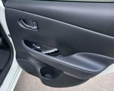 Белый Ниссан Лиф, объемом двигателя 0 л и пробегом 41 тыс. км за 8659 $, фото 42 на Automoto.ua