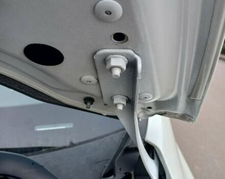 Белый Ниссан Лиф, объемом двигателя 0 л и пробегом 41 тыс. км за 8659 $, фото 62 на Automoto.ua