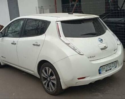 Белый Ниссан Лиф, объемом двигателя 0 л и пробегом 196 тыс. км за 7200 $, фото 10 на Automoto.ua