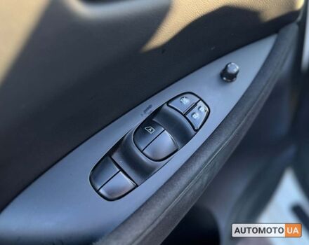 Білий Ніссан Ліф, об'ємом двигуна 24 л та пробігом 101 тис. км за 7800 $, фото 14 на Automoto.ua