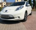 Белый Ниссан Лиф, объемом двигателя 0 л и пробегом 155 тыс. км за 10100 $, фото 5 на Automoto.ua