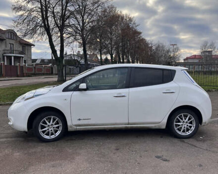 Белый Ниссан Лиф, объемом двигателя 0 л и пробегом 96 тыс. км за 8200 $, фото 5 на Automoto.ua