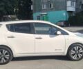 Белый Ниссан Лиф, объемом двигателя 0 л и пробегом 126 тыс. км за 10000 $, фото 4 на Automoto.ua