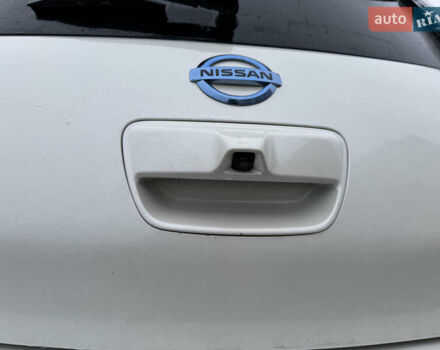 Белый Ниссан Лиф, объемом двигателя 0 л и пробегом 121 тыс. км за 6900 $, фото 21 на Automoto.ua