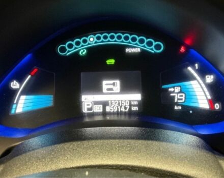 Белый Ниссан Лиф, объемом двигателя 0 л и пробегом 132 тыс. км за 7700 $, фото 12 на Automoto.ua