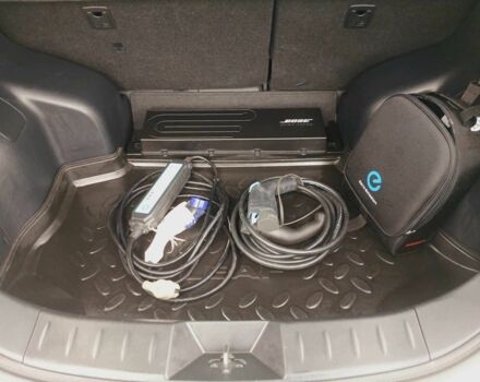 Білий Ніссан Ліф, об'ємом двигуна 0 л та пробігом 84 тис. км за 5400 $, фото 11 на Automoto.ua