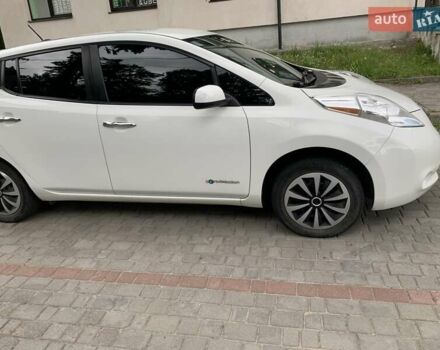 Белый Ниссан Лиф, объемом двигателя 0 л и пробегом 112 тыс. км за 6500 $, фото 2 на Automoto.ua