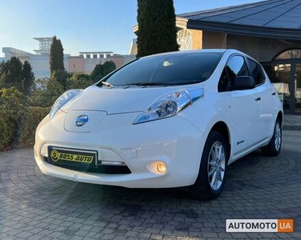 Білий Ніссан Ліф, об'ємом двигуна 24 л та пробігом 101 тис. км за 7800 $, фото 2 на Automoto.ua