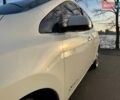 Белый Ниссан Лиф, объемом двигателя 0 л и пробегом 142 тыс. км за 8100 $, фото 8 на Automoto.ua