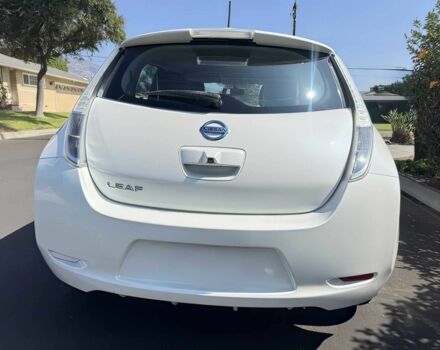 Білий Ніссан Ліф, об'ємом двигуна 0 л та пробігом 77 тис. км за 3200 $, фото 5 на Automoto.ua