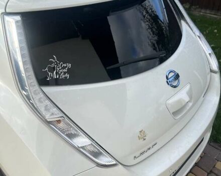 Білий Ніссан Ліф, об'ємом двигуна 0 л та пробігом 89 тис. км за 9500 $, фото 8 на Automoto.ua