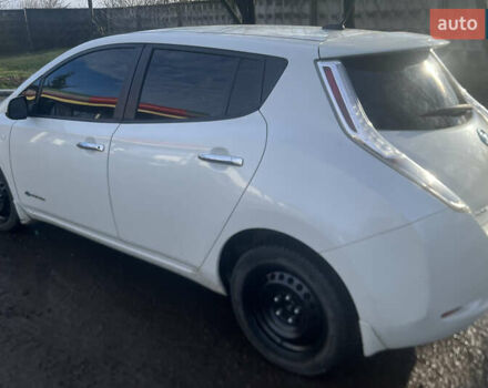 Білий Ніссан Ліф, об'ємом двигуна 0 л та пробігом 95 тис. км за 5999 $, фото 13 на Automoto.ua