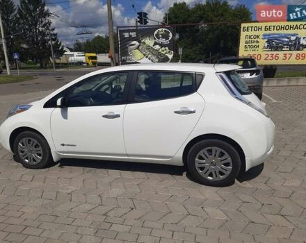 Білий Ніссан Ліф, об'ємом двигуна 0 л та пробігом 79 тис. км за 7150 $, фото 13 на Automoto.ua