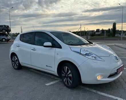 Білий Ніссан Ліф, об'ємом двигуна 0 л та пробігом 156 тис. км за 6899 $, фото 13 на Automoto.ua