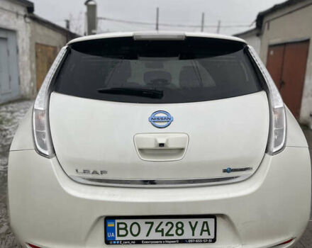 Білий Ніссан Ліф, об'ємом двигуна 0 л та пробігом 112 тис. км за 7550 $, фото 2 на Automoto.ua
