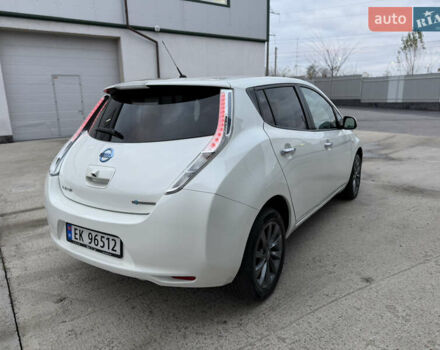 Белый Ниссан Лиф, объемом двигателя 0 л и пробегом 99 тыс. км за 6300 $, фото 4 на Automoto.ua