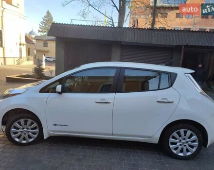 Белый Ниссан Лиф, объемом двигателя 0 л и пробегом 82 тыс. км за 13200 $, фото 1 на Automoto.ua