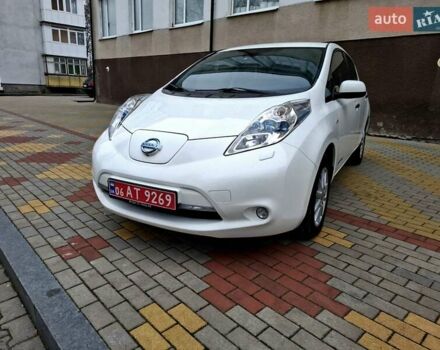 Белый Ниссан Лиф, объемом двигателя 0 л и пробегом 119 тыс. км за 6500 $, фото 5 на Automoto.ua