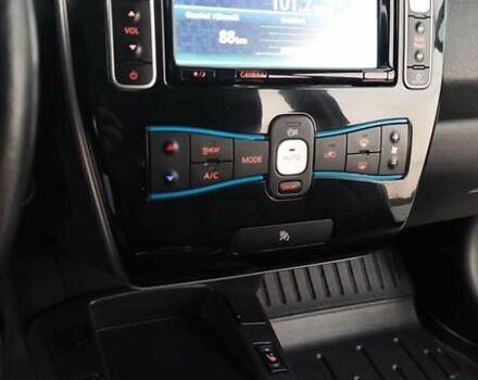 Білий Ніссан Ліф, об'ємом двигуна 0 л та пробігом 123 тис. км за 7877 $, фото 32 на Automoto.ua