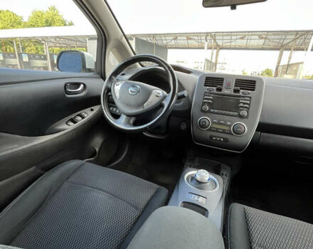 Білий Ніссан Ліф, об'ємом двигуна 0 л та пробігом 119 тис. км за 7499 $, фото 10 на Automoto.ua