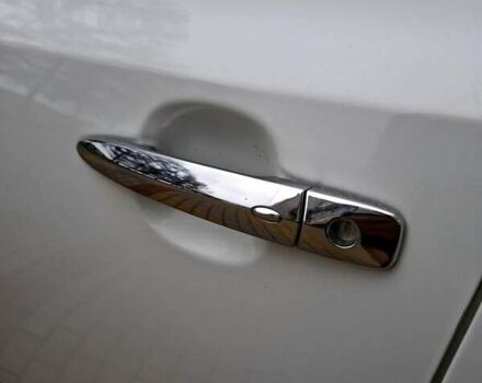 Белый Ниссан Лиф, объемом двигателя 0 л и пробегом 119 тыс. км за 6500 $, фото 23 на Automoto.ua