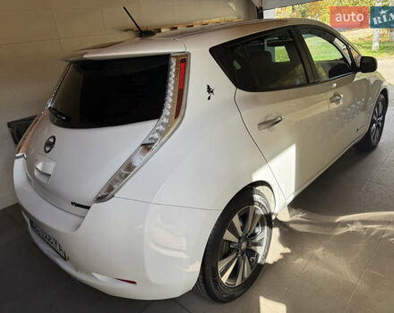 Білий Ніссан Ліф, об'ємом двигуна 0 л та пробігом 93 тис. км за 7900 $, фото 30 на Automoto.ua