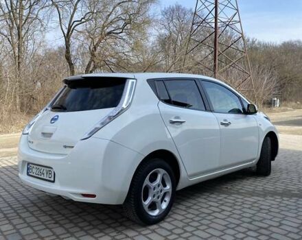 Білий Ніссан Ліф, об'ємом двигуна 0 л та пробігом 47 тис. км за 8000 $, фото 1 на Automoto.ua