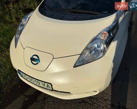 Белый Ниссан Лиф, объемом двигателя 0 л и пробегом 85 тыс. км за 7800 $, фото 2 на Automoto.ua