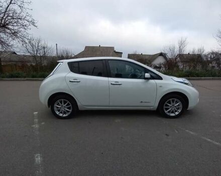 Белый Ниссан Лиф, объемом двигателя 0 л и пробегом 41 тыс. км за 8659 $, фото 10 на Automoto.ua