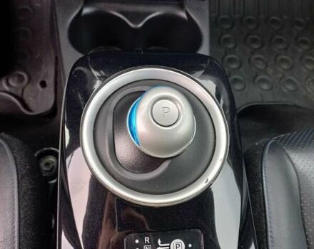 Белый Ниссан Лиф, объемом двигателя 0 л и пробегом 41 тыс. км за 8659 $, фото 36 на Automoto.ua