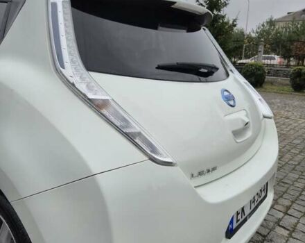 Белый Ниссан Лиф, объемом двигателя 0 л и пробегом 73 тыс. км за 5900 $, фото 14 на Automoto.ua