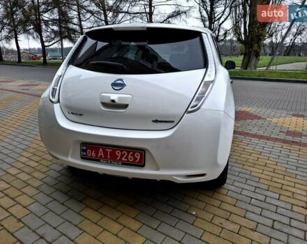 Белый Ниссан Лиф, объемом двигателя 0 л и пробегом 119 тыс. км за 6500 $, фото 12 на Automoto.ua