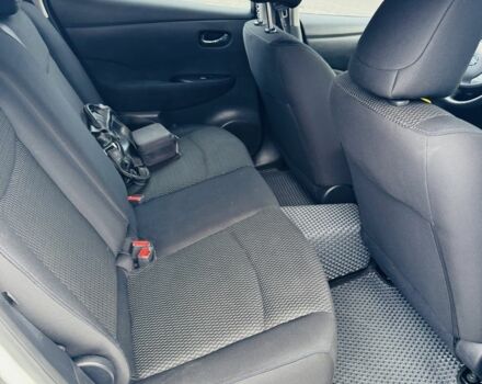 Білий Ніссан Ліф, об'ємом двигуна 0 л та пробігом 126 тис. км за 6500 $, фото 7 на Automoto.ua