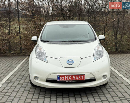 Белый Ниссан Лиф, объемом двигателя 0 л и пробегом 91 тыс. км за 7400 $, фото 16 на Automoto.ua