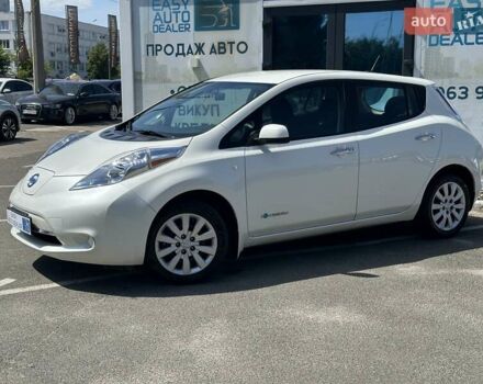 Білий Ніссан Ліф, об'ємом двигуна 0 л та пробігом 114 тис. км за 6690 $, фото 7 на Automoto.ua