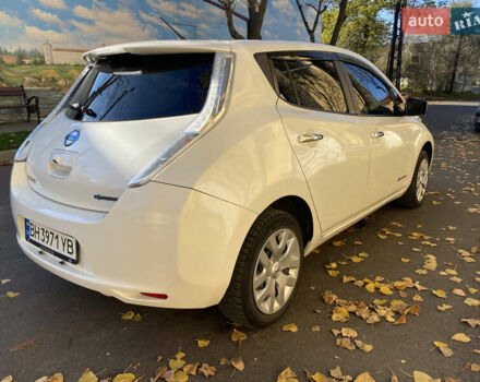 Білий Ніссан Ліф, об'ємом двигуна 0 л та пробігом 53 тис. км за 7700 $, фото 6 на Automoto.ua