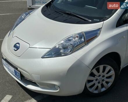Білий Ніссан Ліф, об'ємом двигуна 0 л та пробігом 114 тис. км за 6690 $, фото 8 на Automoto.ua