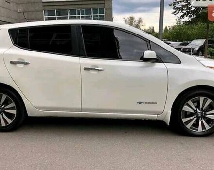 Белый Ниссан Лиф, объемом двигателя 0 л и пробегом 166 тыс. км за 7000 $, фото 25 на Automoto.ua